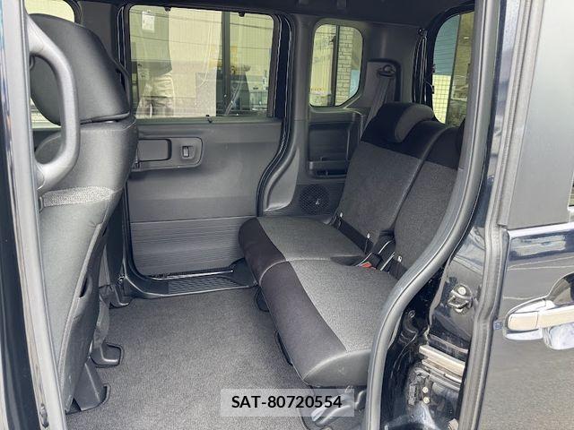 Honda N BOX CUSTOM 2024-05 7059887-11