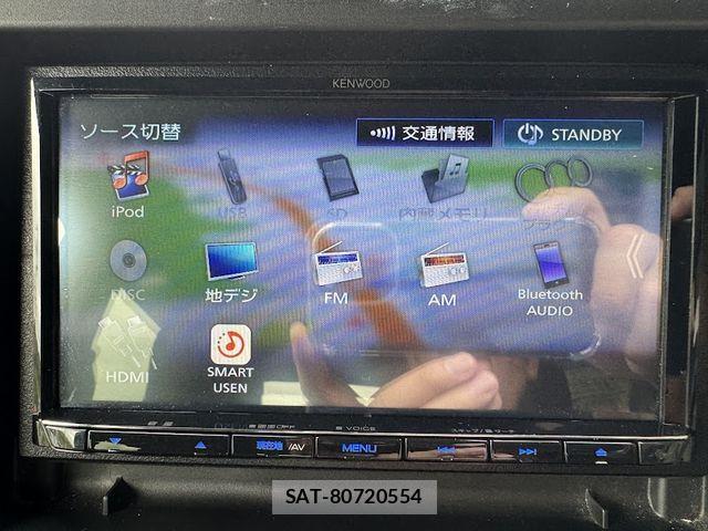 Honda N BOX CUSTOM 2024-05 7059887-14
