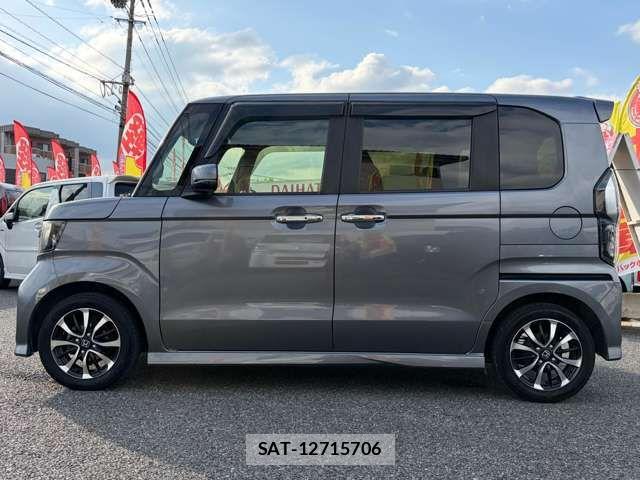 Honda N BOX CUSTOM 2019-10 7059501-5