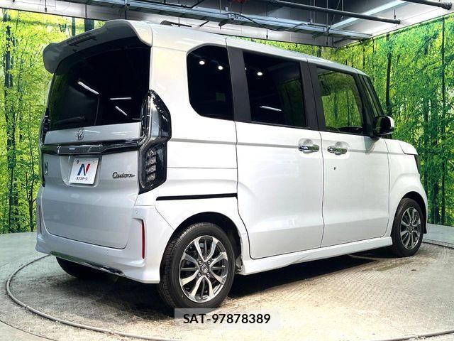 Honda N BOX CUSTOM 2022-06 7059882-16