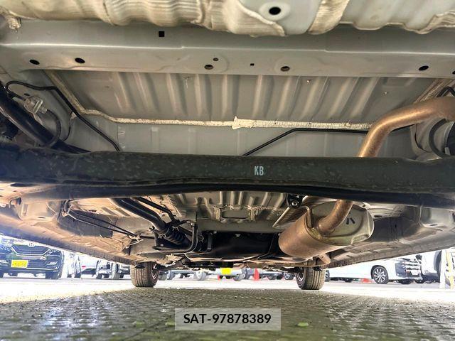 Honda N BOX CUSTOM 2022-06 7059882-18