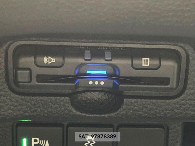 Honda N BOX CUSTOM 2022-06 7059882-6