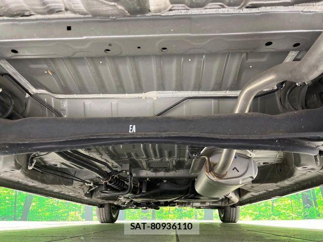 Honda N BOX CUSTOM 2022-11 7059870-18