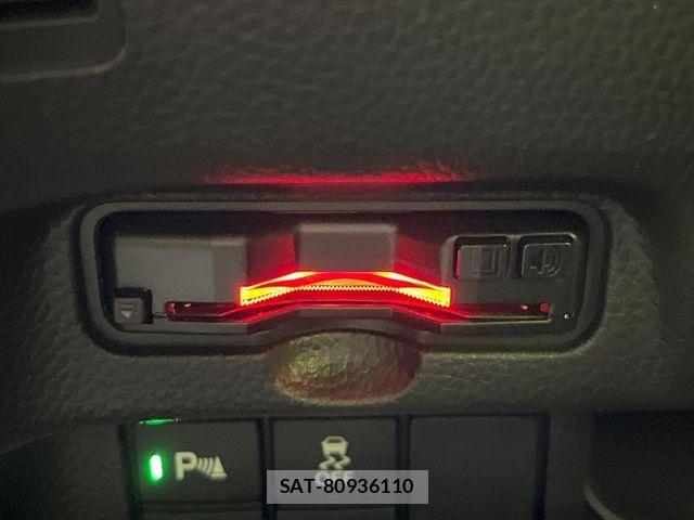 Honda N BOX CUSTOM 2022-11 7059870-6