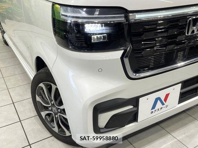 Honda N BOX CUSTOM 2023-11 7059874-11