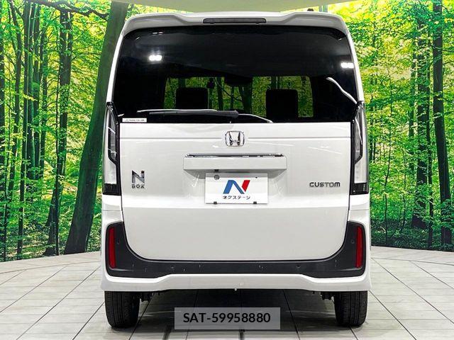 Honda N BOX CUSTOM 2023-11 7059874-14