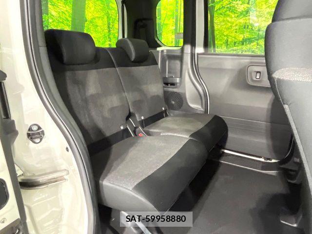 Honda N BOX CUSTOM 2023-11 7059874-8