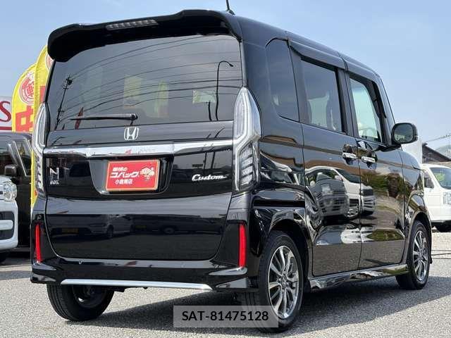 Honda N BOX CUSTOM 2022-04 7059888-5