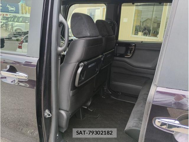 Honda N BOX CUSTOM 2022-05 7059896-13