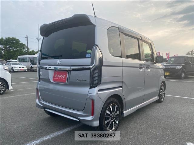 Honda N BOX CUSTOM 2019-05 7059894-5