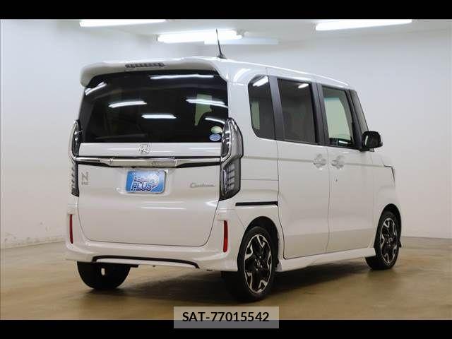 Honda N BOX CUSTOM 2020-10 7059886-18