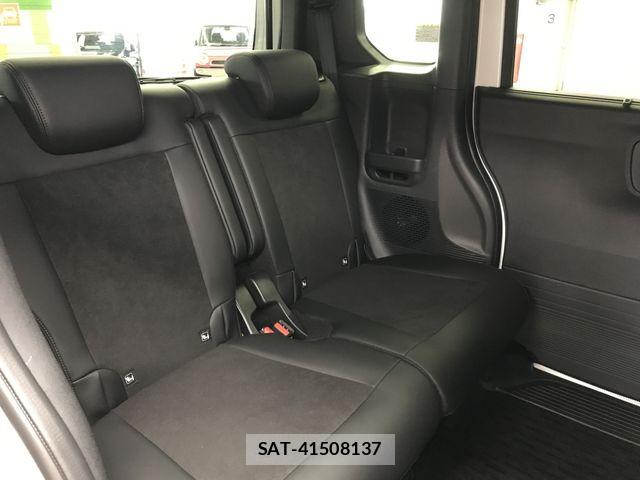 Honda N BOX CUSTOM 2024-08 7059867-10