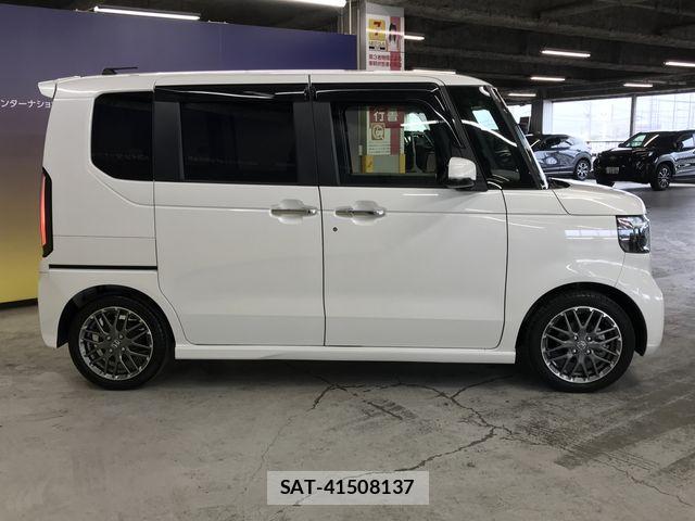 Honda N BOX CUSTOM 2024-08 7059867-3
