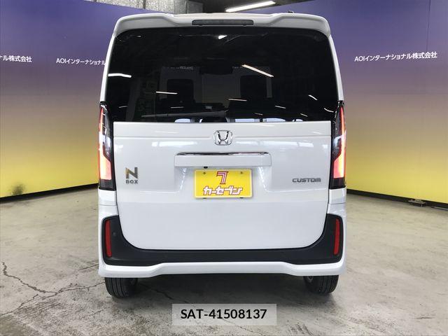 Honda N BOX CUSTOM 2024-08 7059867-4