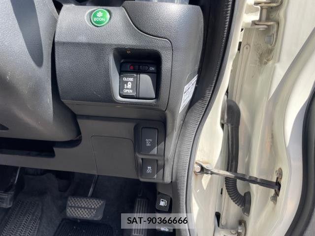 Honda N BOX CUSTOM 2015-02 7222540-3