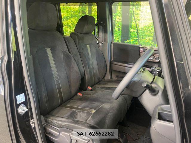 Honda N BOX CUSTOM 2018-01 7217308-7