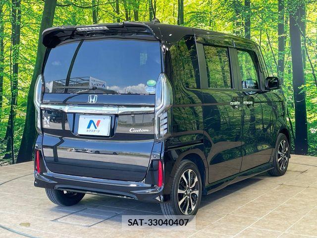 Honda N BOX CUSTOM 2017-09 7215862-17