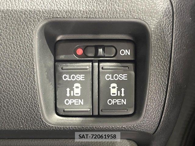 Honda N BOX CUSTOM 2017-03 7222575-4