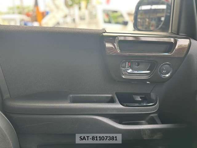 Honda N BOX CUSTOM 2017-12 7222582-12