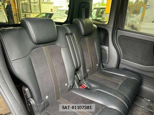 Honda N BOX CUSTOM 2017-12 7222582-16