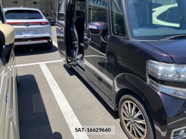 Honda N BOX CUSTOM 2017-10 7218022-3