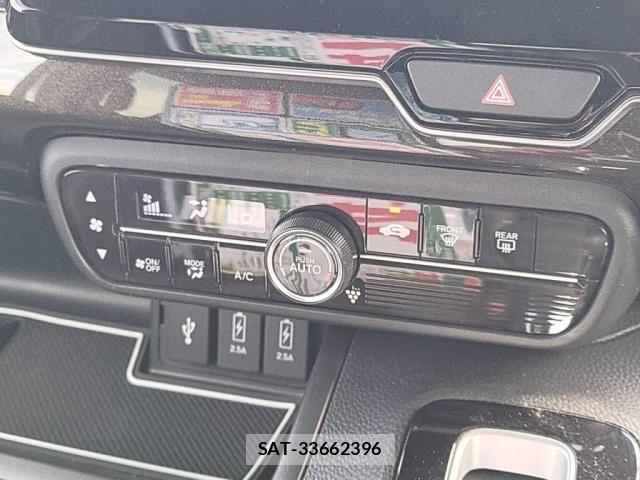 Honda N BOX CUSTOM 2018-05 7222593-13