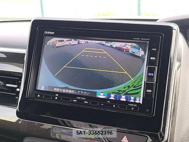 Honda N BOX CUSTOM 2018-05 7222593-17