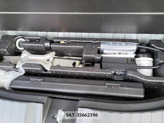Honda N BOX CUSTOM 2018-05 7222593-27