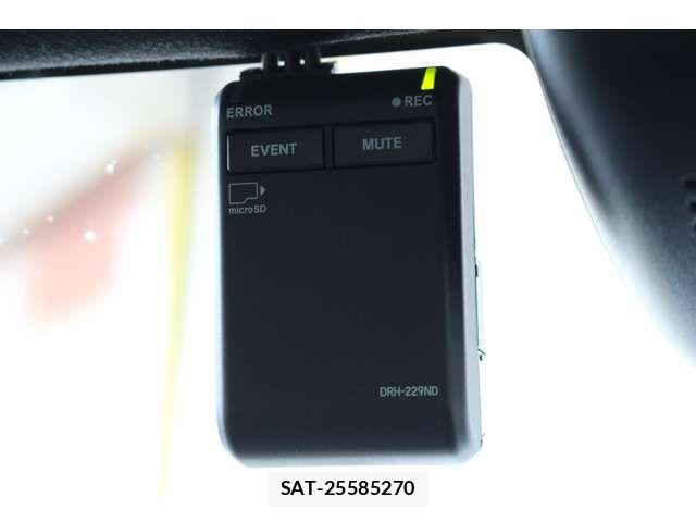 Honda N BOX CUSTOM 2024-01 7222675-15