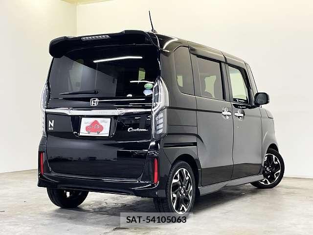 Honda N BOX CUSTOM 2018-04 7222584-2