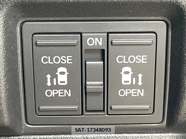 Honda N BOX CUSTOM 2024-05 7222690-5