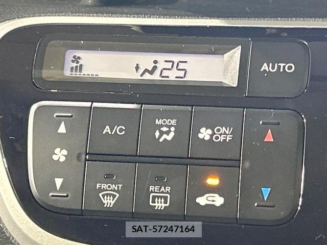 Honda N BOX CUSTOM 2013-09 7215954-4
