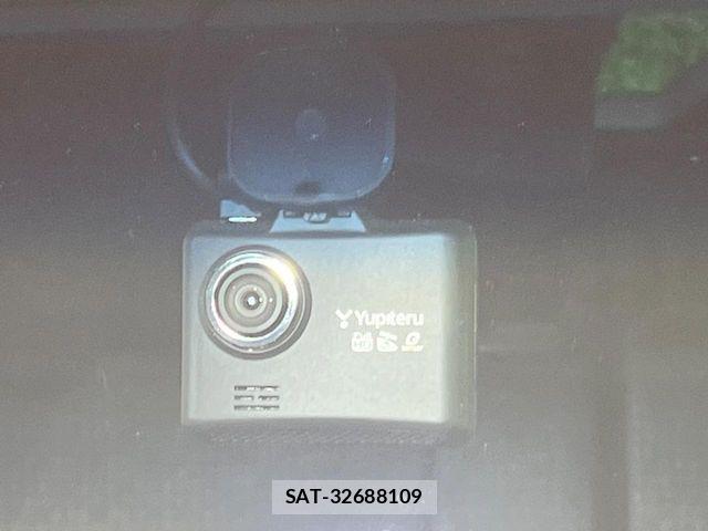 Honda N BOX CUSTOM 2017-06 7222577-5