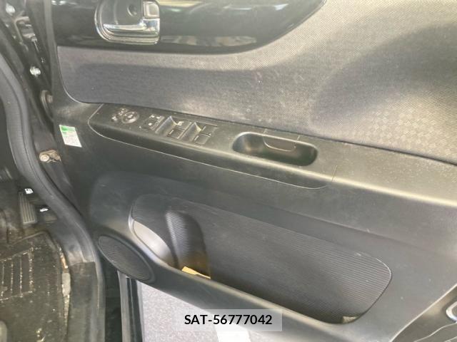 Honda N BOX CUSTOM 2015-09 7222556-4