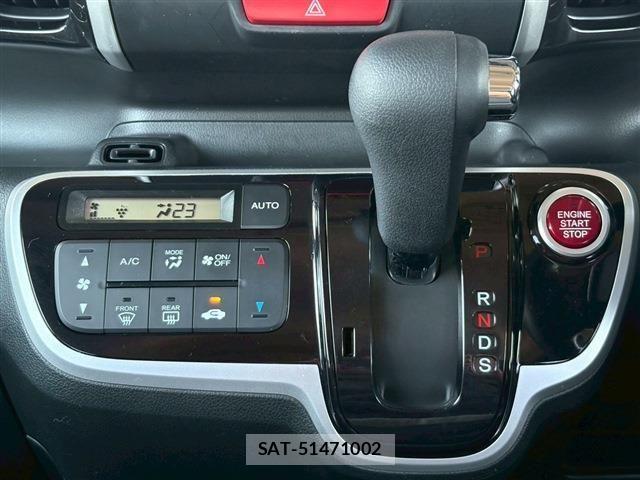 Honda N BOX CUSTOM 2016-01 7222567-22