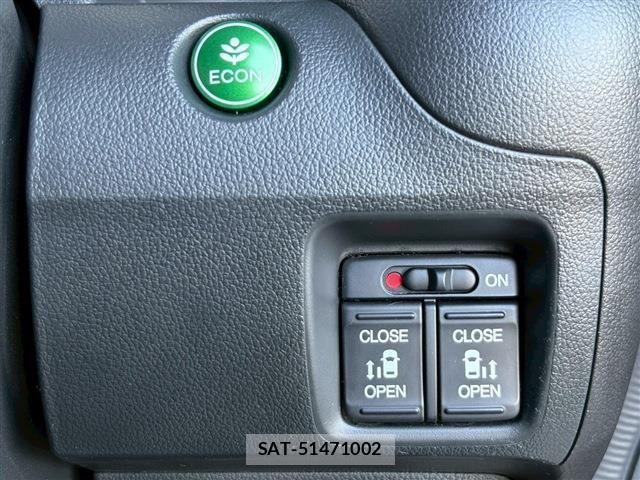 Honda N BOX CUSTOM 2016-01 7222567-23