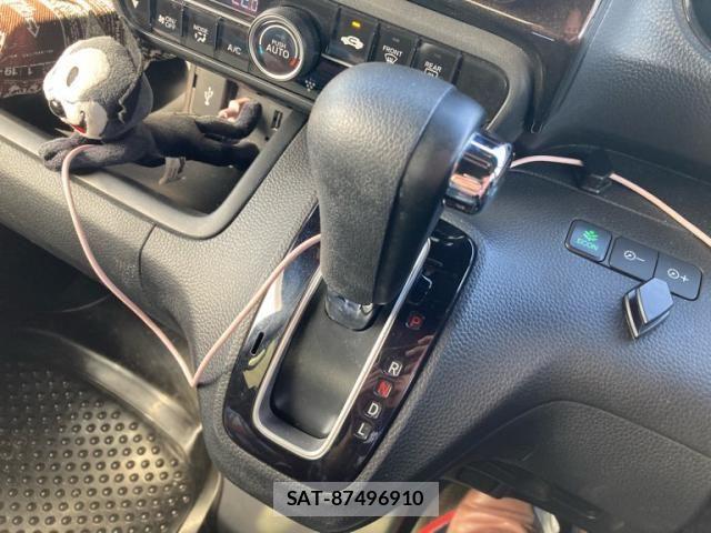 Honda N BOX CUSTOM 2017-11 7222583-18