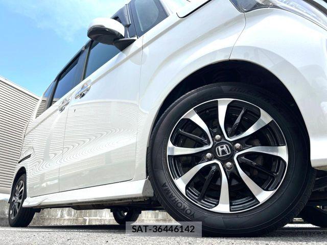 Honda N BOX CUSTOM 2020-03 7222625-12