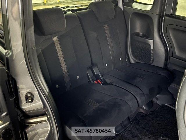 Honda N BOX CUSTOM 2019-06 7222615-6