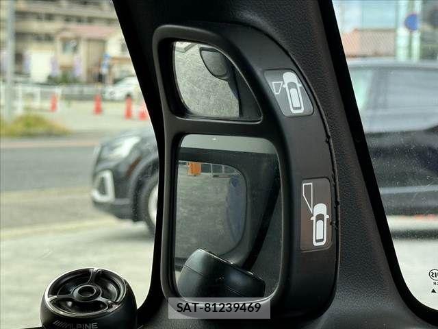 Honda N BOX CUSTOM 2015-03 7222546-21