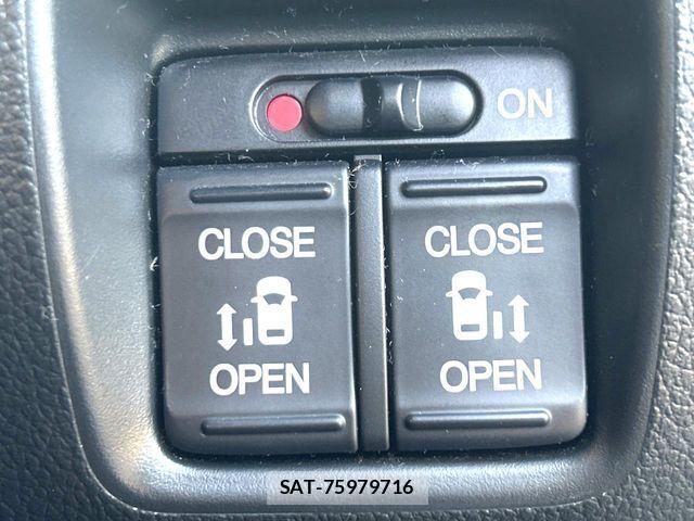 Honda N BOX CUSTOM 2015-08 7222549-4