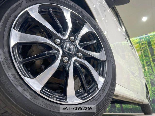 Honda N BOX CUSTOM 2018-01 7222587-12