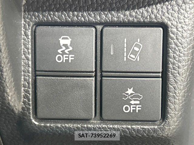Honda N BOX CUSTOM 2018-01 7222587-4