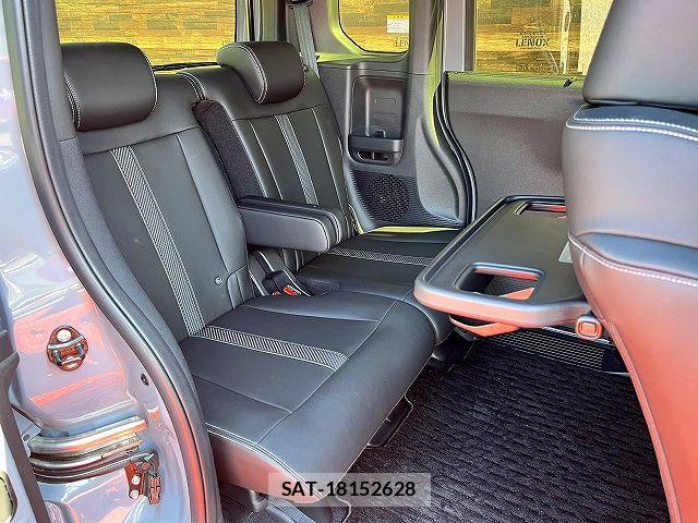 Honda N BOX CUSTOM 2023-10 7222678-9