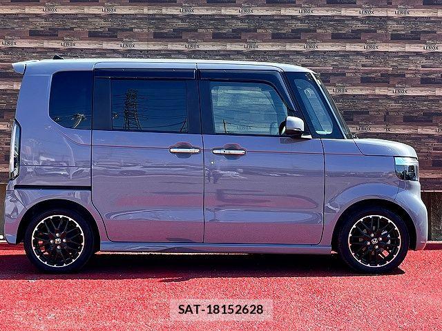 Honda N BOX CUSTOM 2023-10 7222678-17