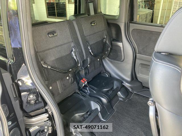 Honda N BOX CUSTOM 2023-04 7222673-19