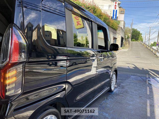 Honda N BOX CUSTOM 2023-04 7222673-27