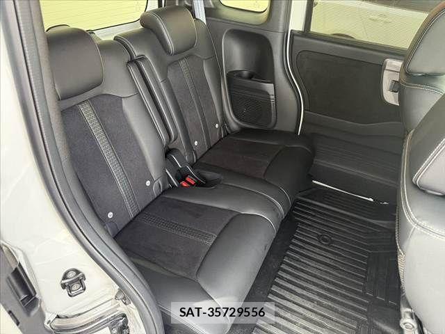 Honda N BOX CUSTOM 2023-09 7222674-17