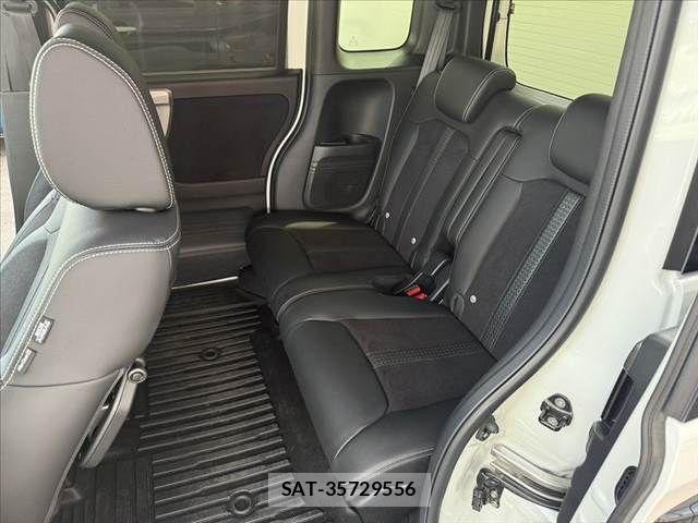 Honda N BOX CUSTOM 2023-09 7222674-18