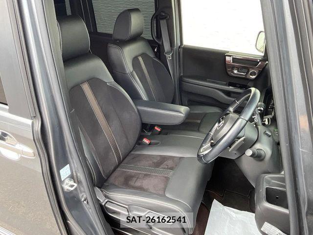 Honda N BOX CUSTOM 2018-08 7222595-8